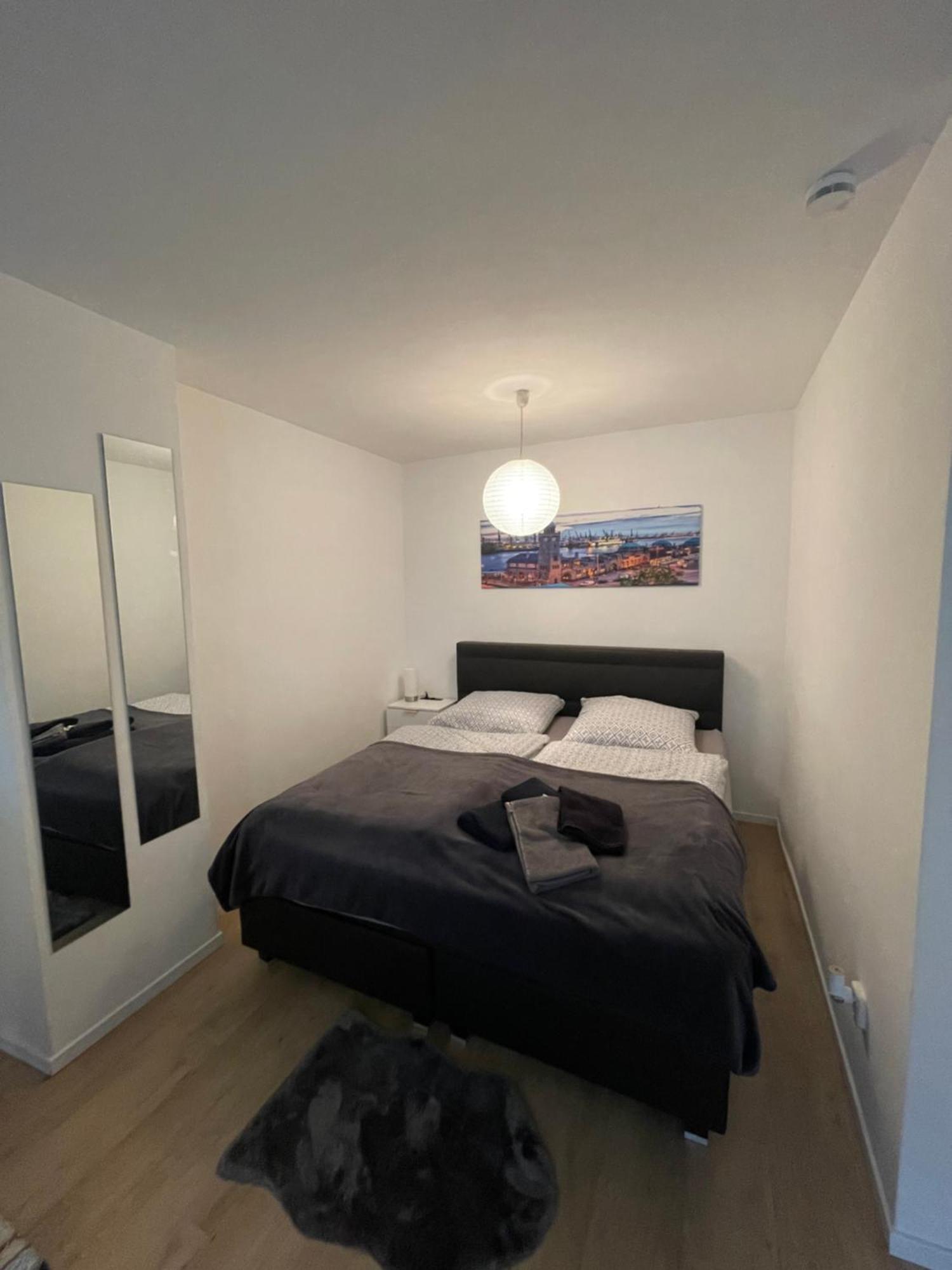 Gemuetliche, Moderne Wohnung Fuer 2-4 Personen Hamburg Luaran gambar
