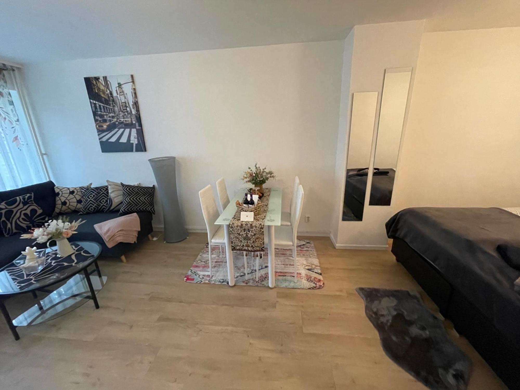 Gemuetliche, Moderne Wohnung Fuer 2-4 Personen Hamburg Luaran gambar